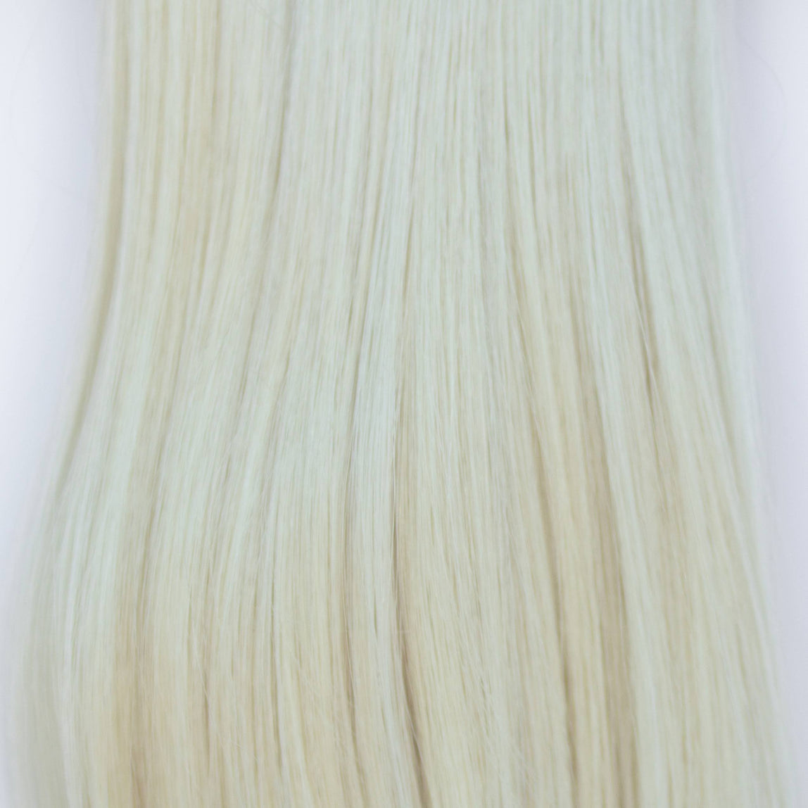 Butterfly Wave Texture Weft 24" - #80 Hollywood Blonde