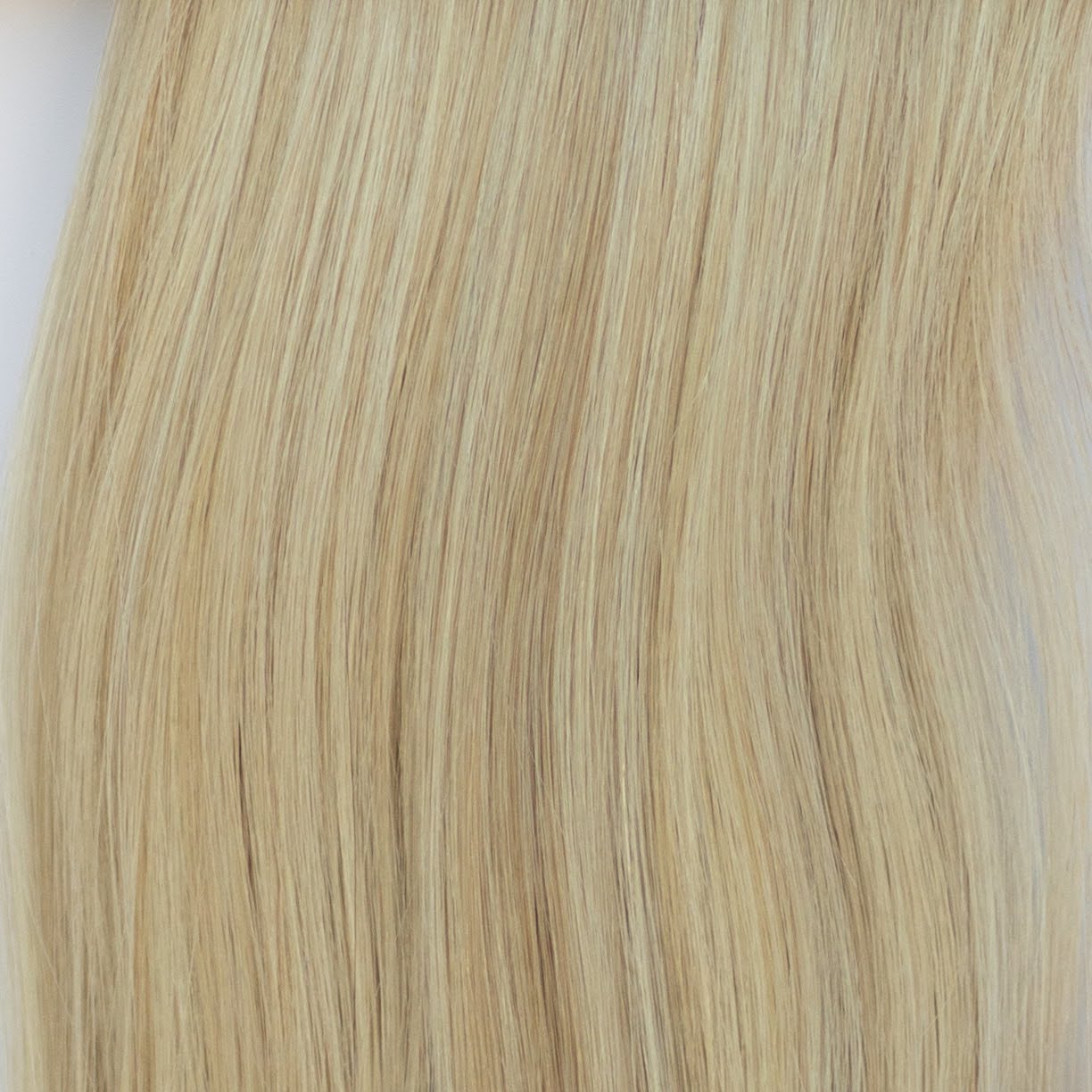 Butterfly Weft 24" 75g - WAVE Texture - Pro Blend - #80/18/46 Summer Blonde (aka Piano Key White Truffle)