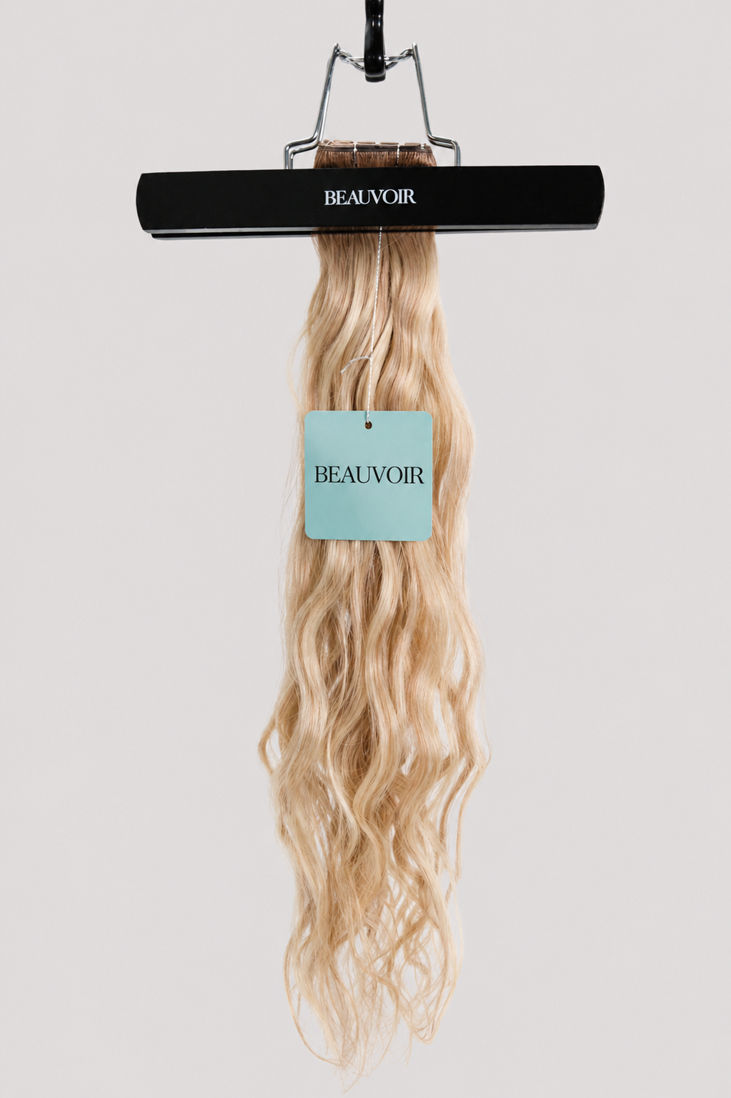 Butterfly Wave Texture Weft 24" 75g - #1111 Western Ash Blonde
