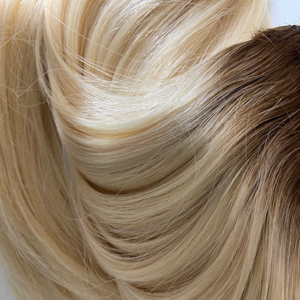 Tape-In 18" 50g Single Donor Virgin - #T3/60 Cocoa Rooted Blonde (aka Rooted Walnut Brown/Ash Blonde)