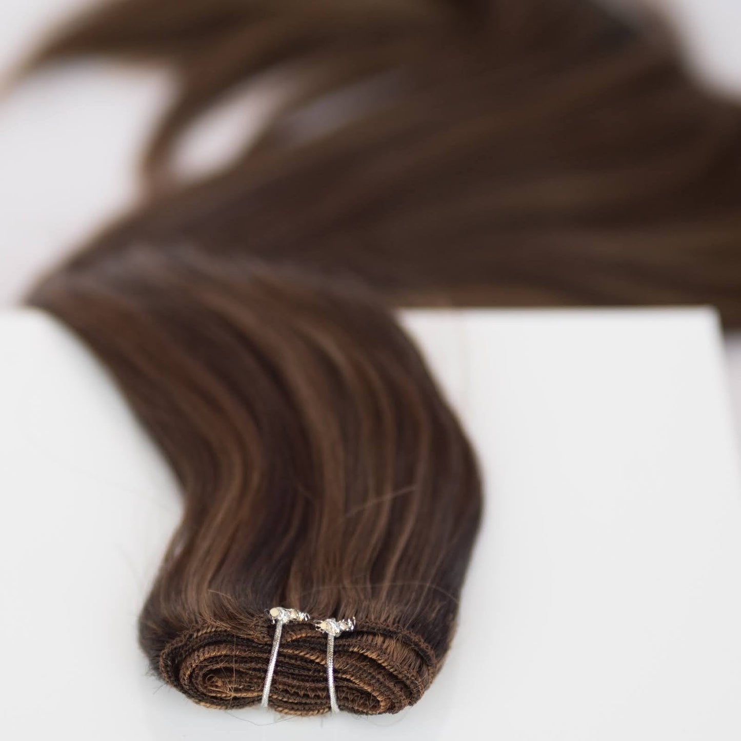 Machine-Tied Weft 22" 160g Pro Blend Hair Extensions - #1B/2/6 Dark Chocolate Caramel (aka Piano Key Chocolate Drip)