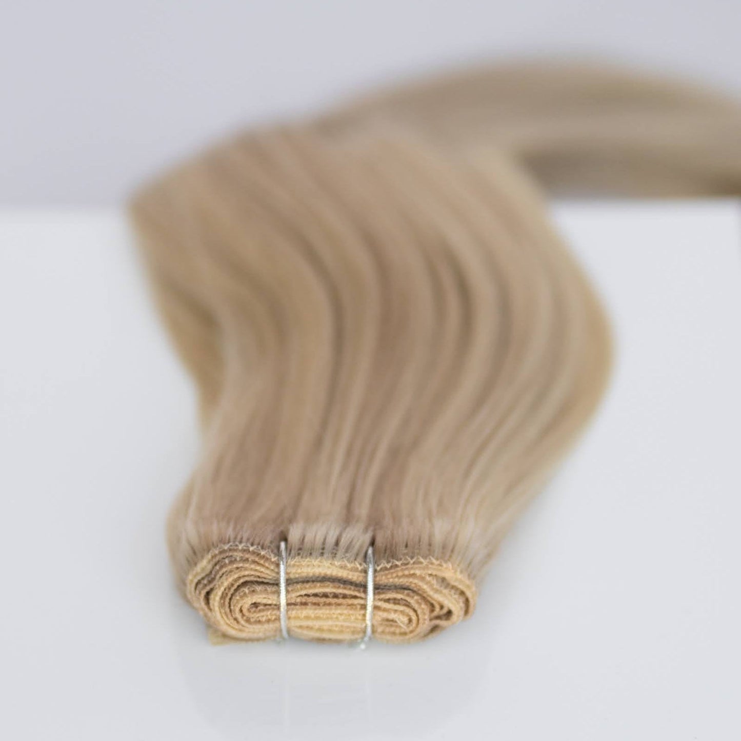 Machine-Tied Weft 24" 170g Pro Blend Hair Extensions - #80/18/46 Summer Blonde (aka Piano Key White Truffle)