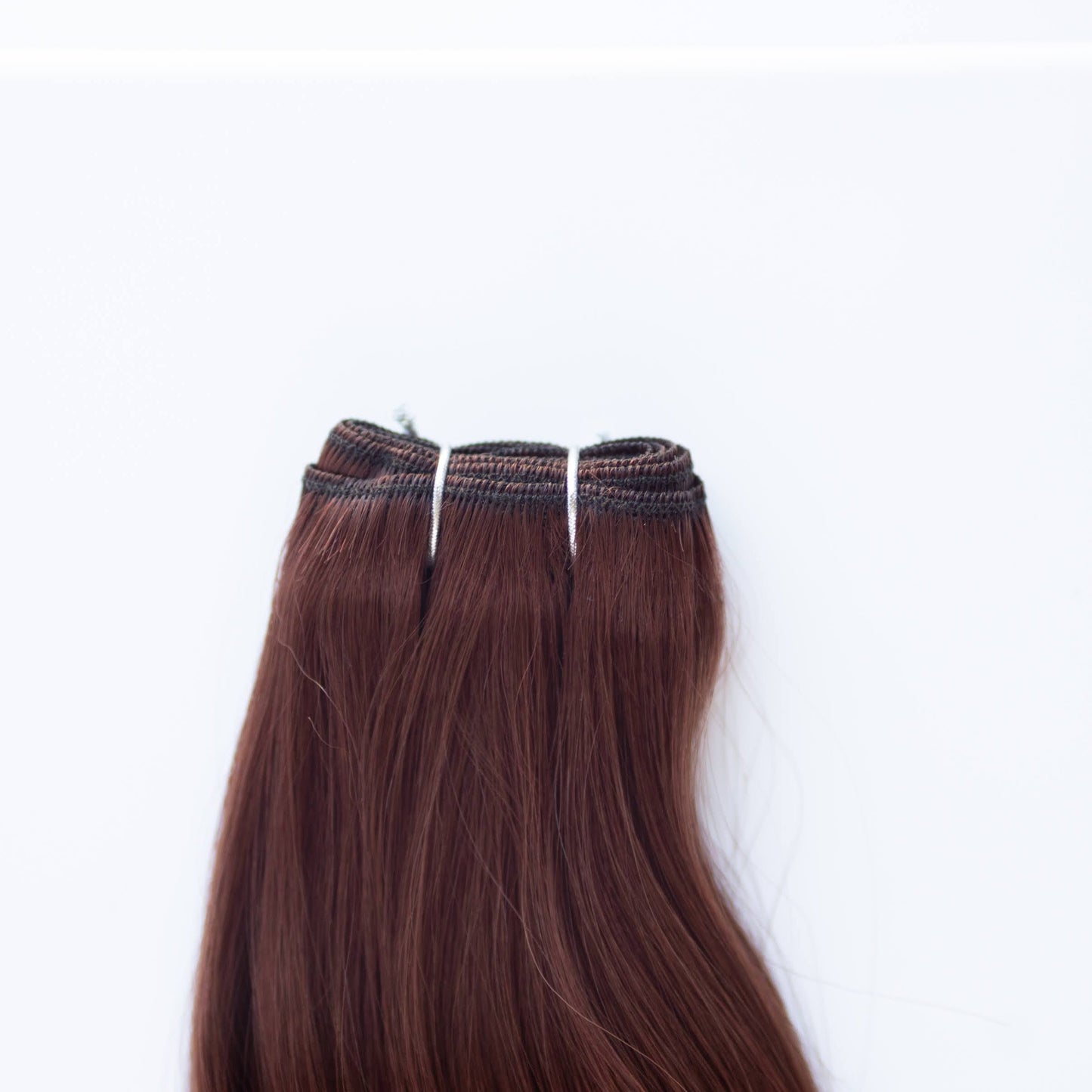 Machine-Tied Weft 18" 130g Pro Blend - #550 Rouge (aka Cinnamon Mocha)